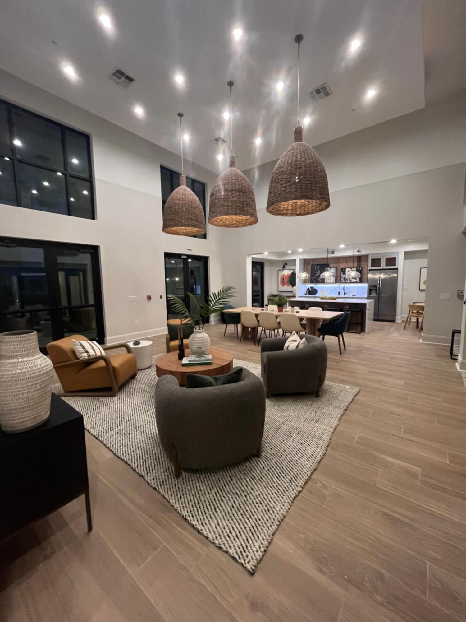 Apartment Blooming Journey In Bay! Tampa